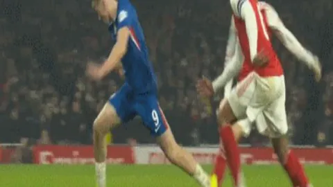 在皮斯胡安的生死较量，赫罗纳能否再掀客场传奇风暴？